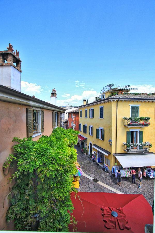 Welcome Traveller Il Borgo Apartment Bardolino Bagian luar foto