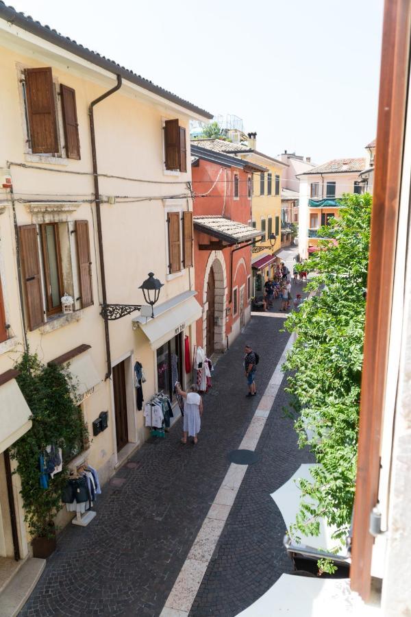 Welcome Traveller Il Borgo Apartment Bardolino Bagian luar foto